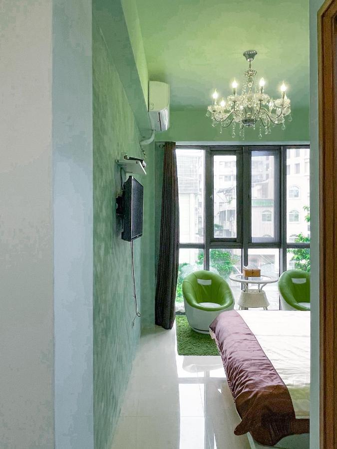 Kaohsiung Raifong Corner Homestay 외부 사진