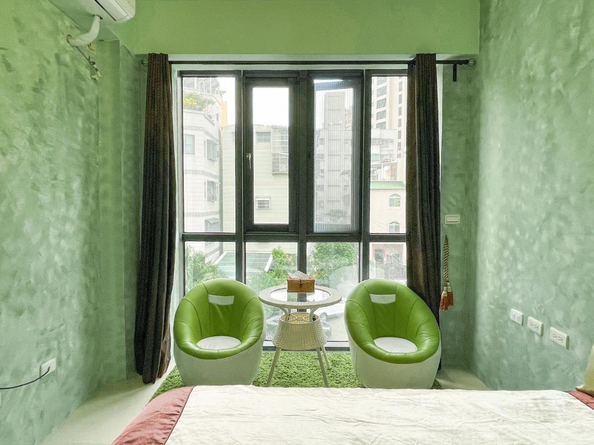 Kaohsiung Raifong Corner Homestay 외부 사진
