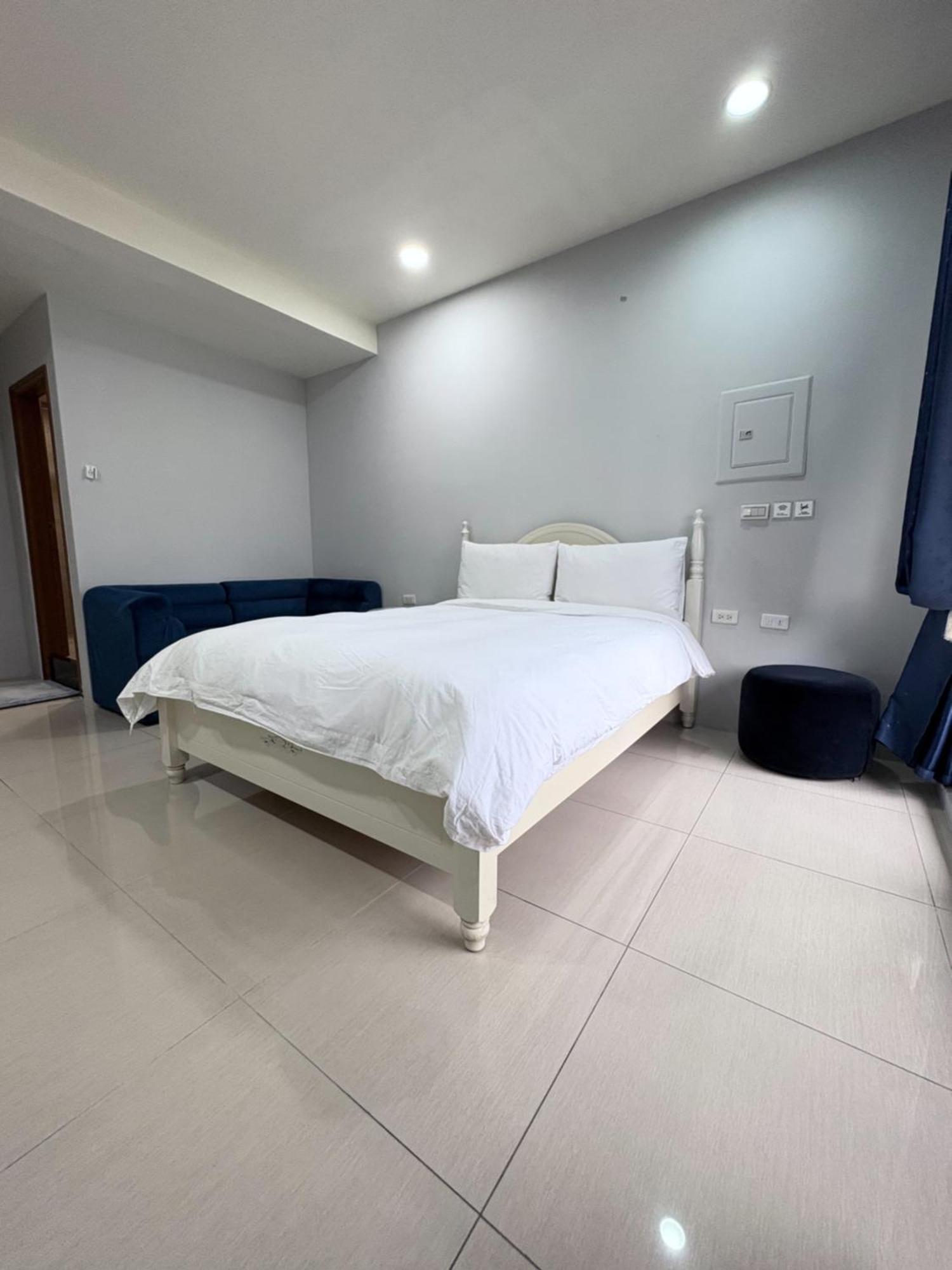 Kaohsiung Raifong Corner Homestay 외부 사진
