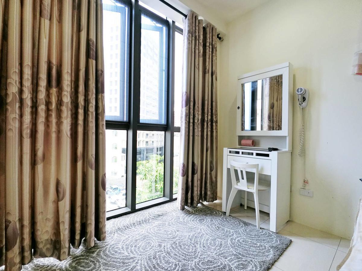 Kaohsiung Raifong Corner Homestay 외부 사진