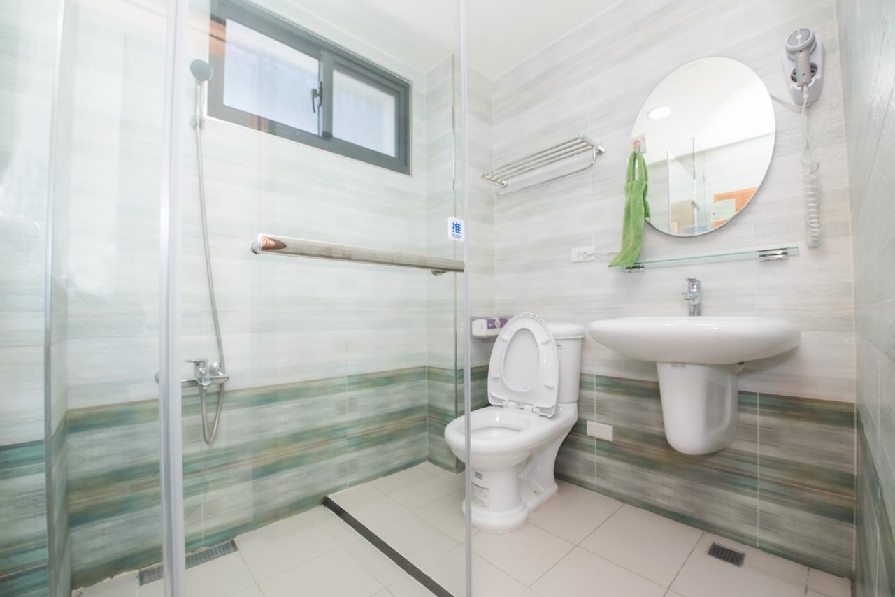 Kaohsiung Raifong Corner Homestay 외부 사진